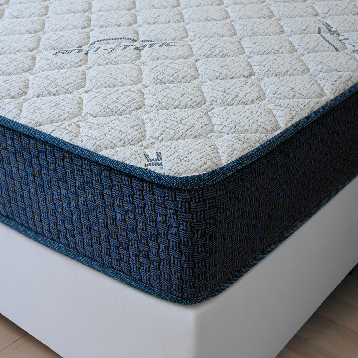 High Resilience Tight Top Mattress